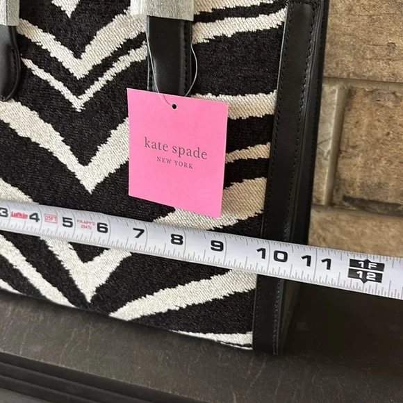 NWT RARE and Retired Kate Spade Black and White Zebra Tote Bag
